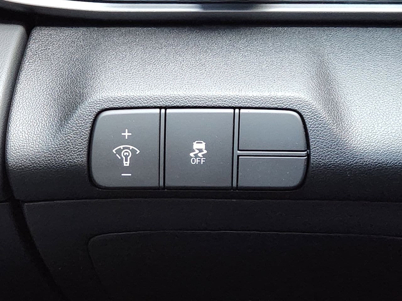 New 2026 W6H White Hyundai SEL Sport image 21