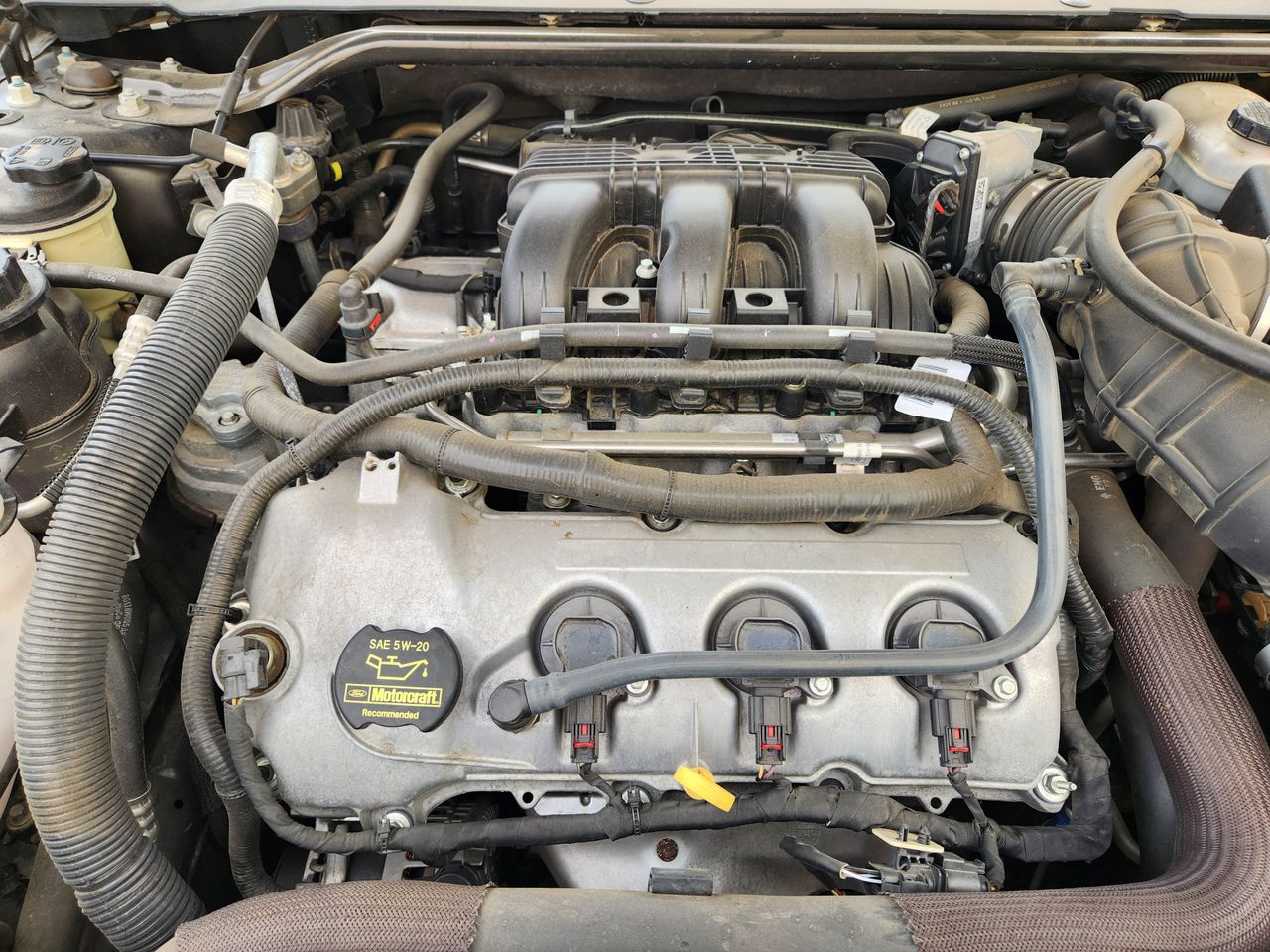Used 2010 Tuxedo Black Ford Limited image 29