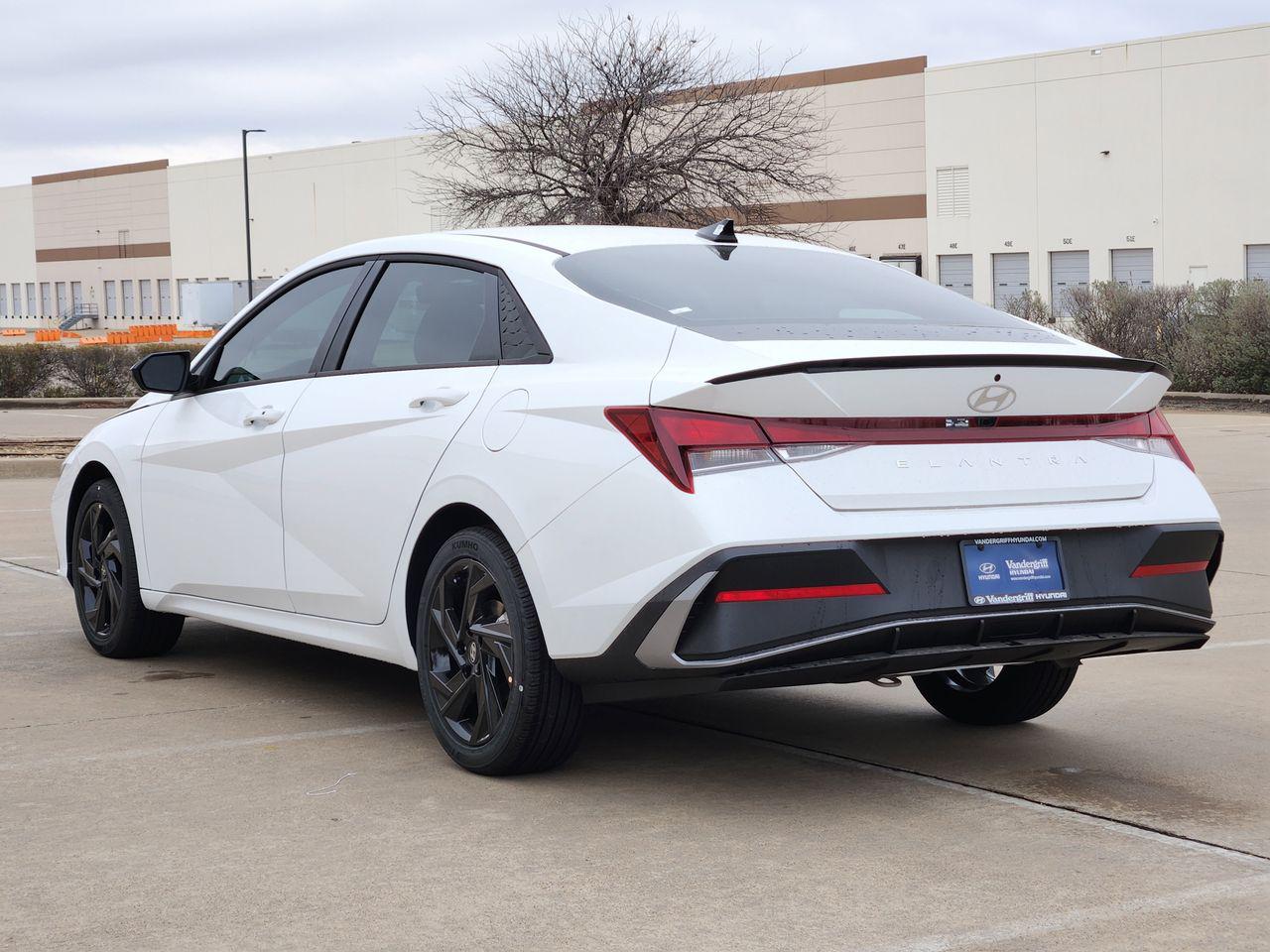 New 2026 W6H White Hyundai SEL Sport image 3