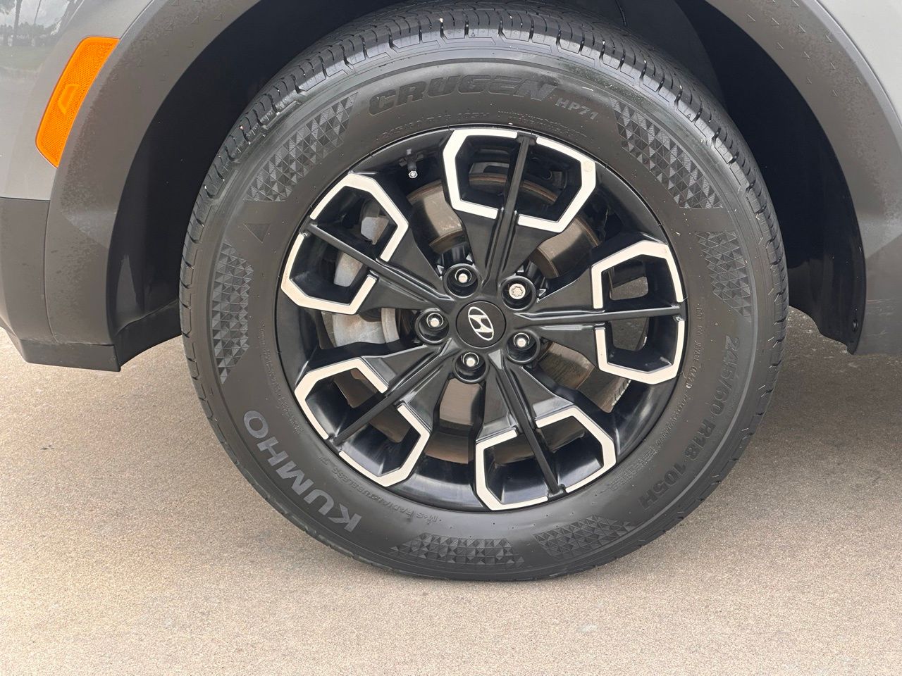 Certified Used 2022 Hampton Gray Hyundai SE image 9