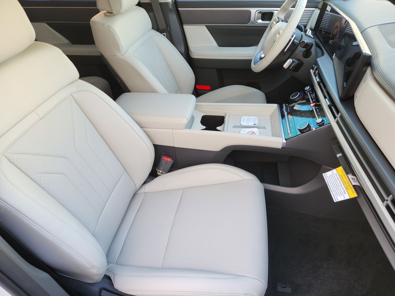 New 2026 W6H White Hyundai SEL FWD image 10