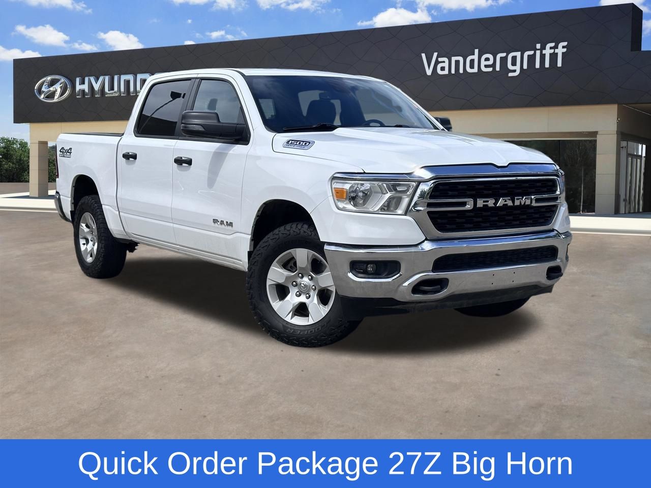 2023 RAM 1500 Big Horn/Lone Star 4x4 Crew Cab 5'7's photo