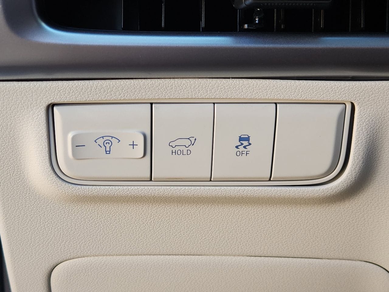 New 2026 W6H White Hyundai SEL Premium FWD image 20