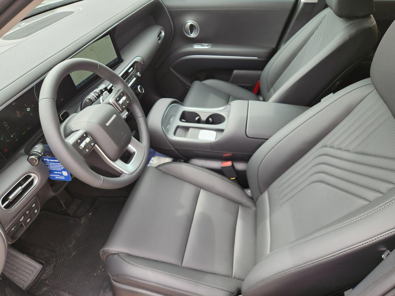 New 2026 Abyss Black Pearl Hyundai Blue SEL 7P image 10