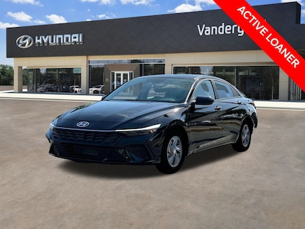2025 Hyundai Elantra SE Sedan