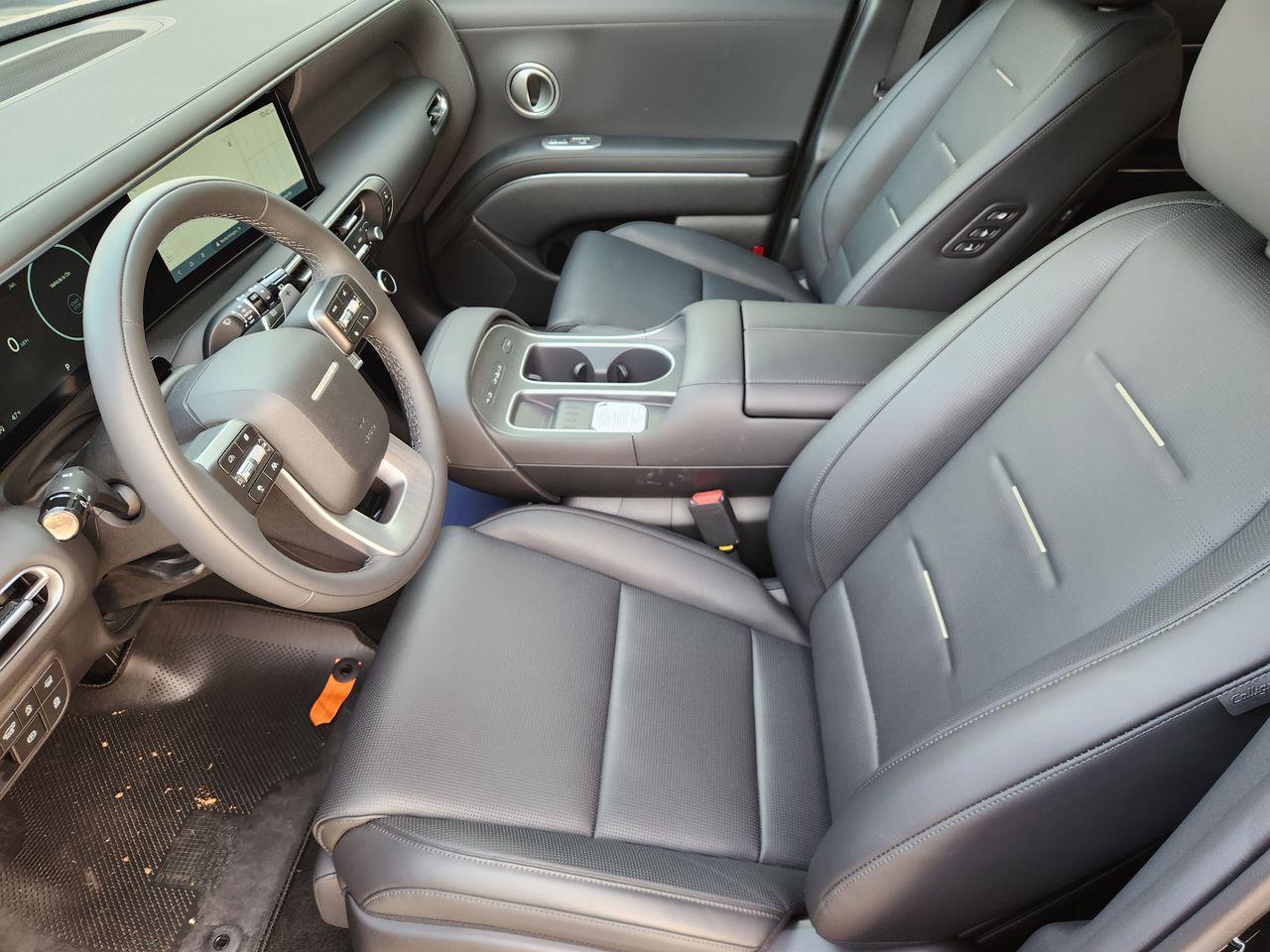 New 2026 Abyss Black Pearl Hyundai Calligraphy FWD image 9