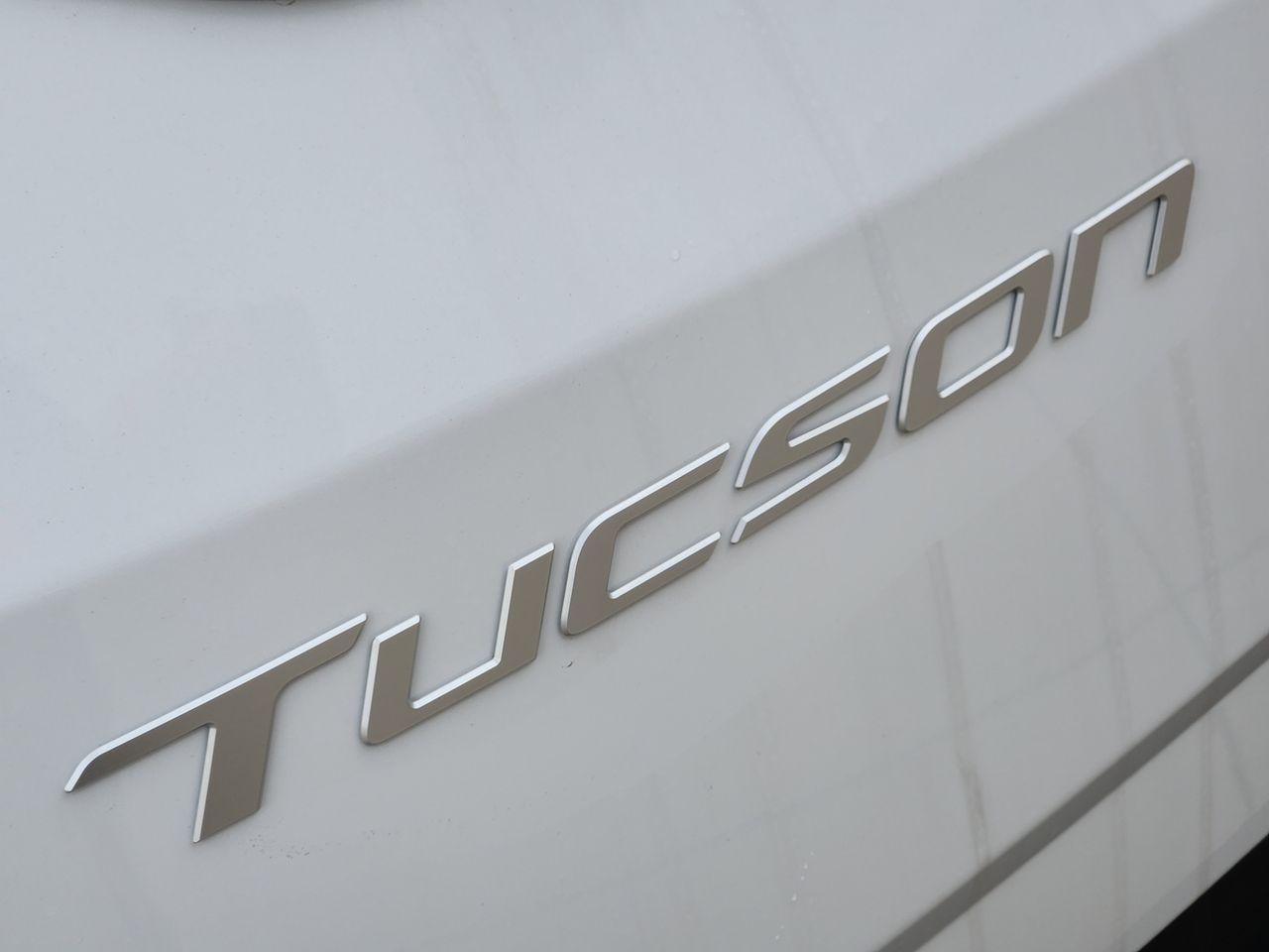 New 2026 W6H White Hyundai SEL FWD image 8