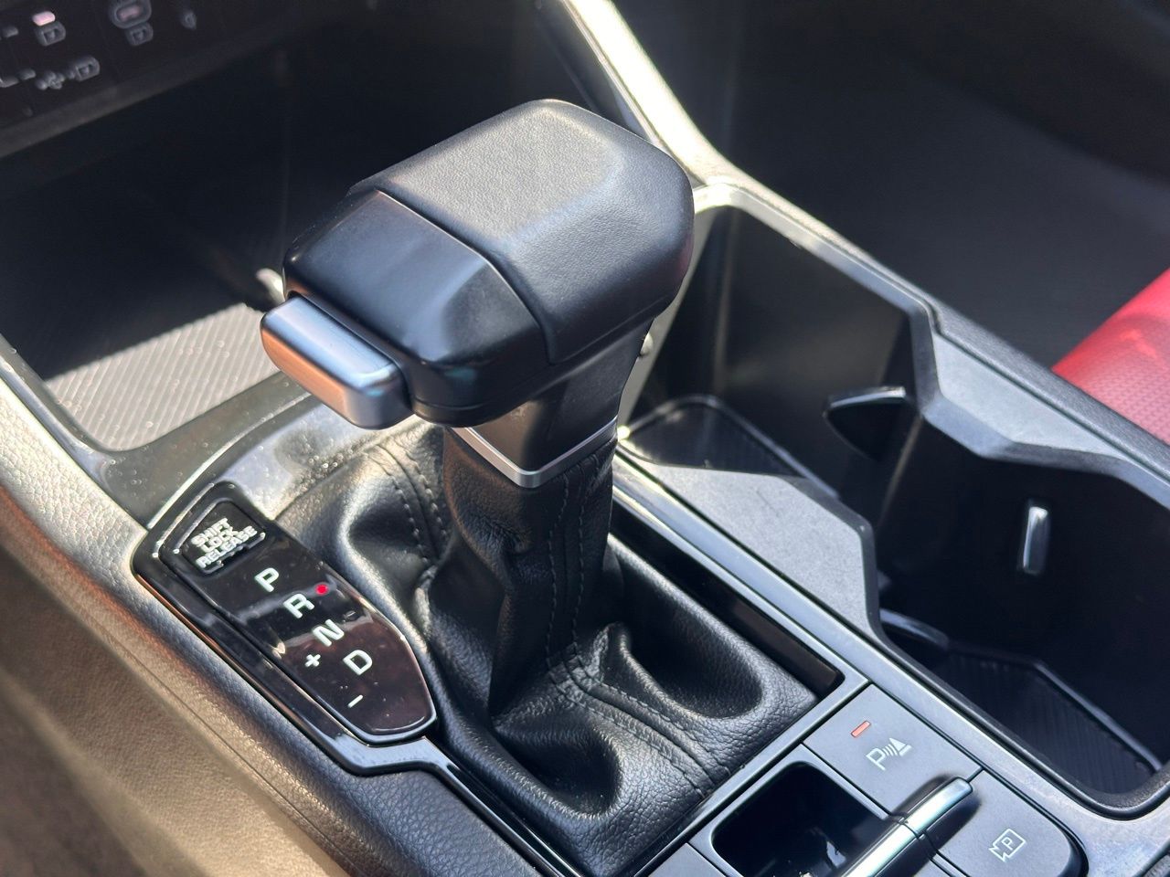 Used 2025 Wolf Gray Kia GT-Line image 37