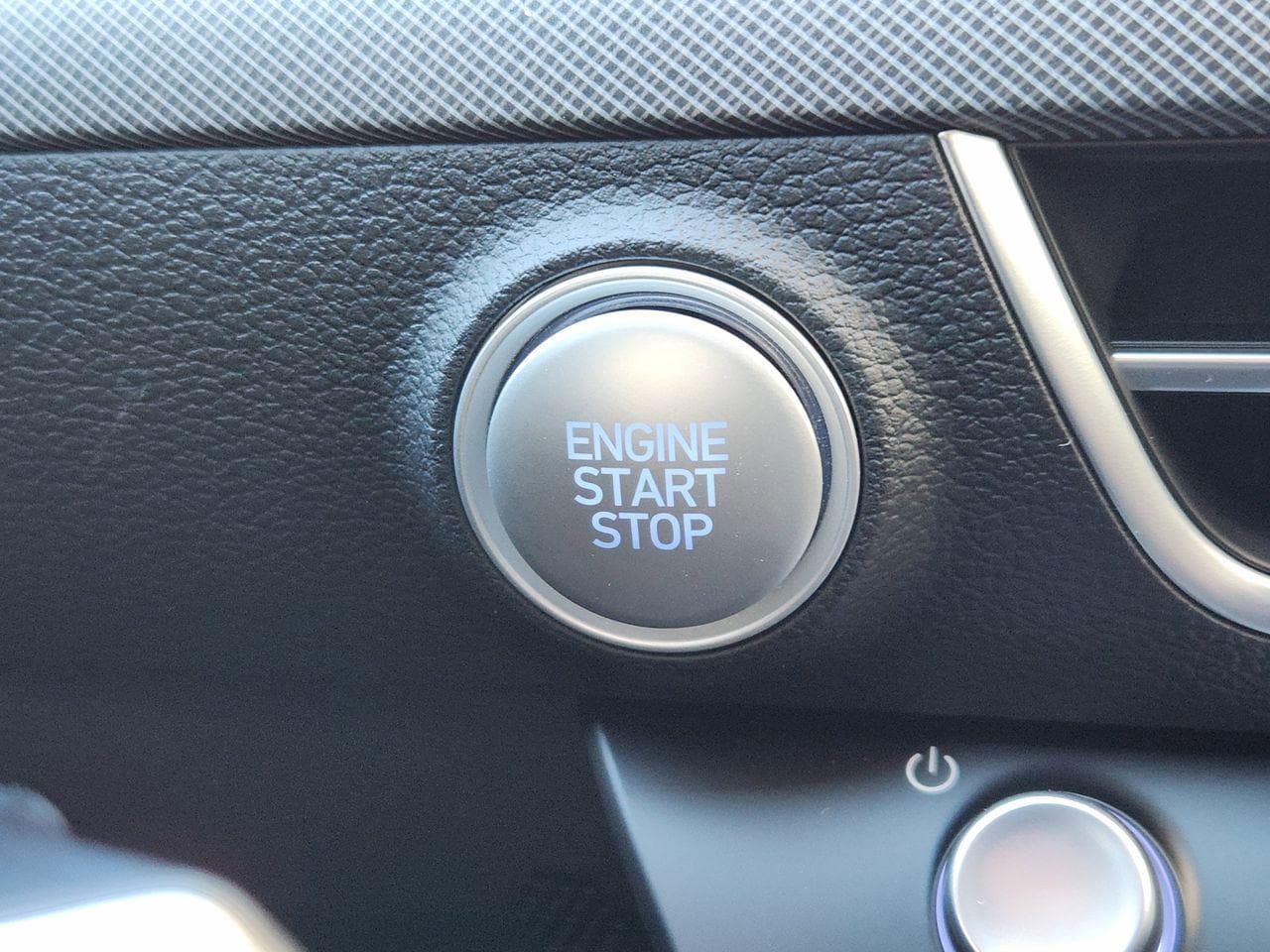 New 2026 W6H White Hyundai SEL Sport image 16