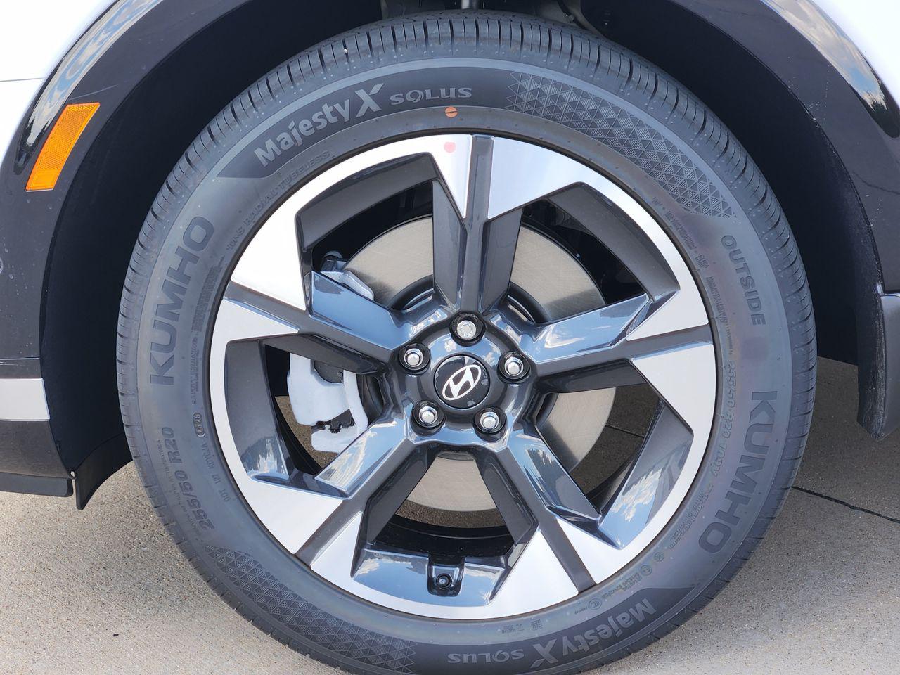 New 2027 Creamy White Pearl Hyundai Limited FWD image 7