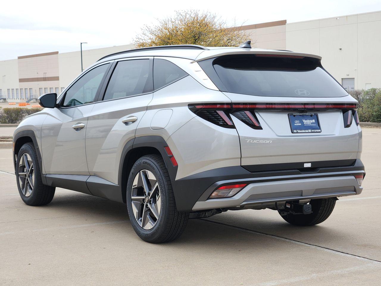 New 2026 R2T Silver Hyundai SEL Premium FWD image 3