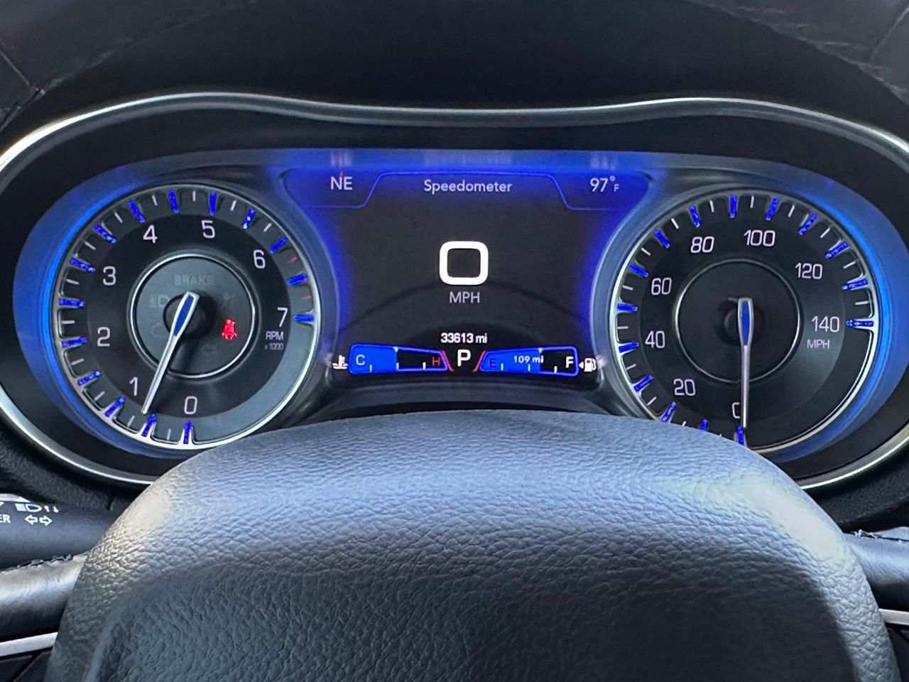 2022 Chrysler 300 Touring photo 2