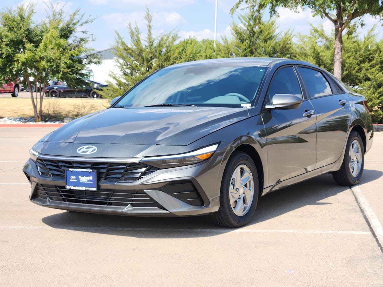 New 2026 Amazon Gray Hyundai SE image 2