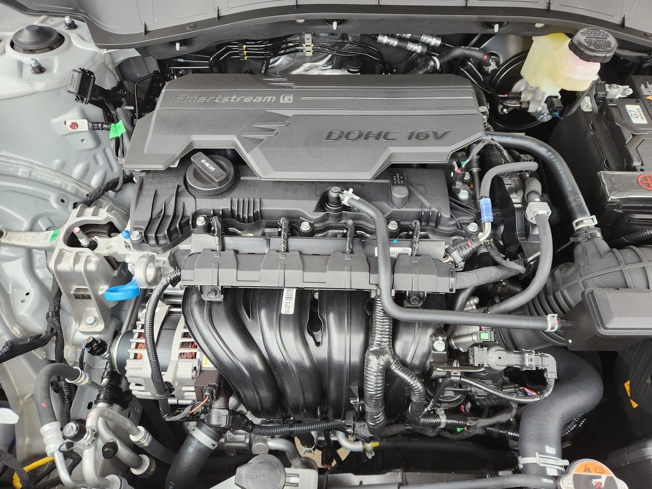 New 2026 C5G Gray Hyundai SEL Sport FWD image 29