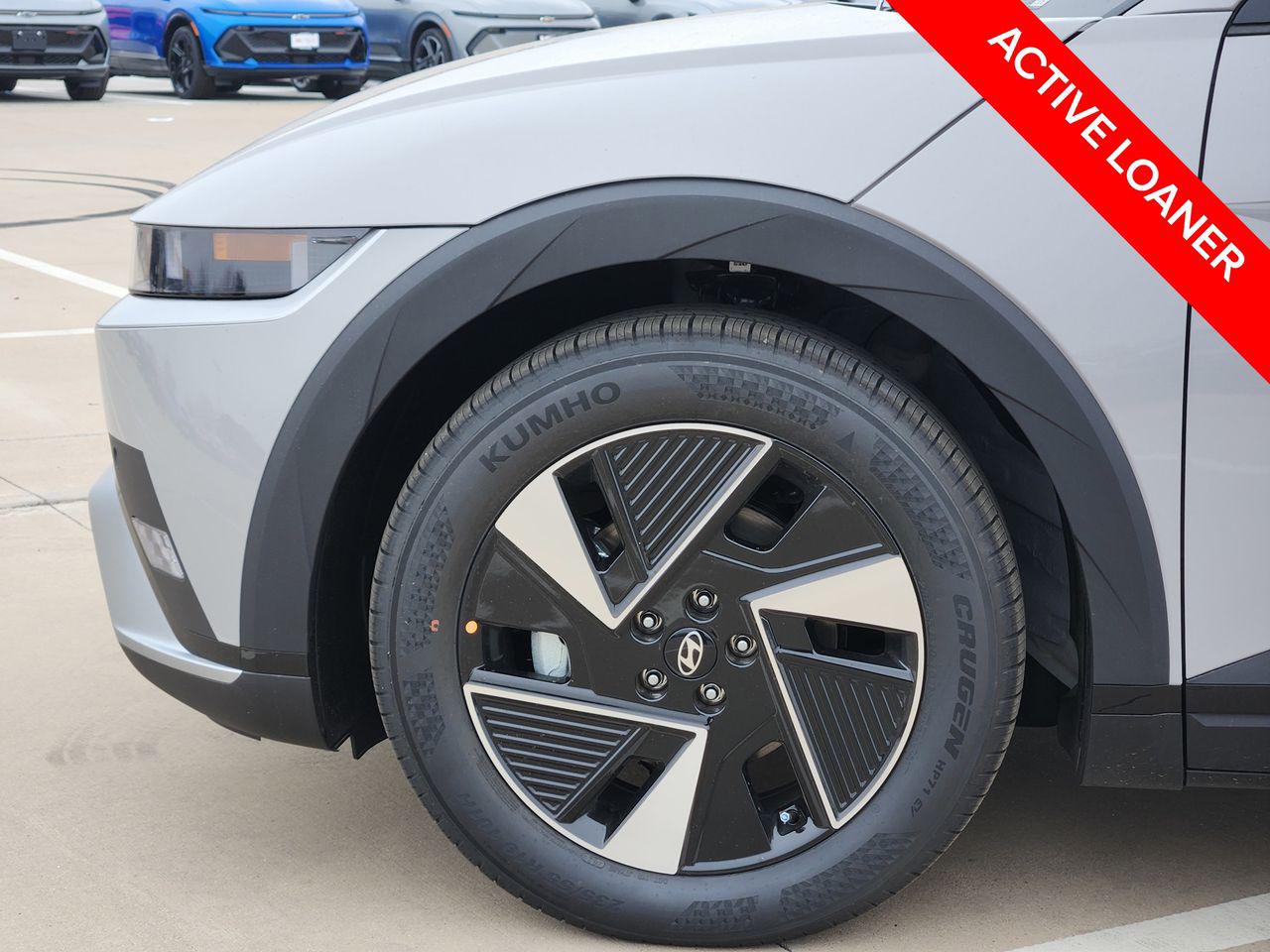 New 2026 C5G Gray Hyundai SEL image 5