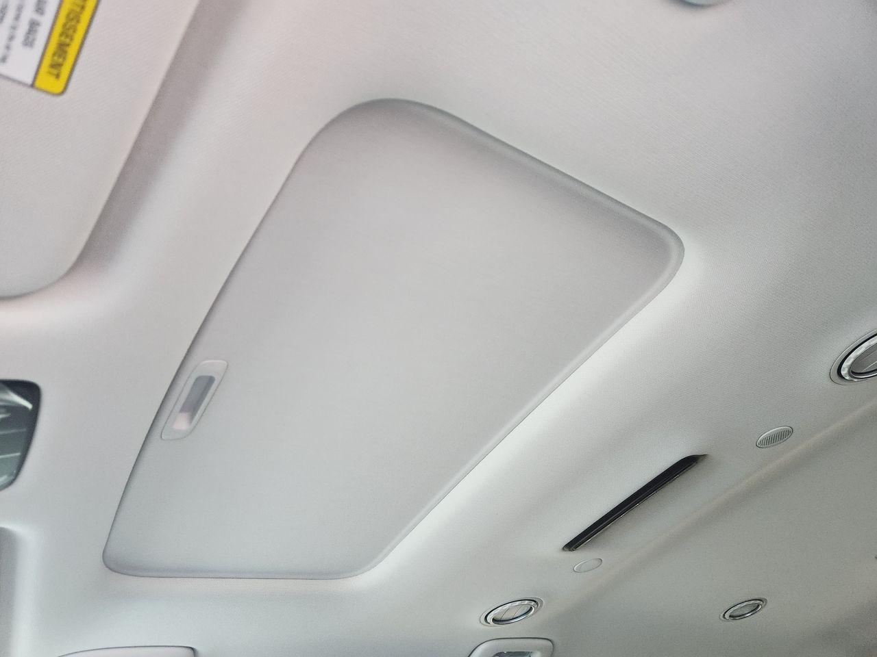 New 2026 Creamy White Pearl Hyundai Blue SEL Premium 8P image 25