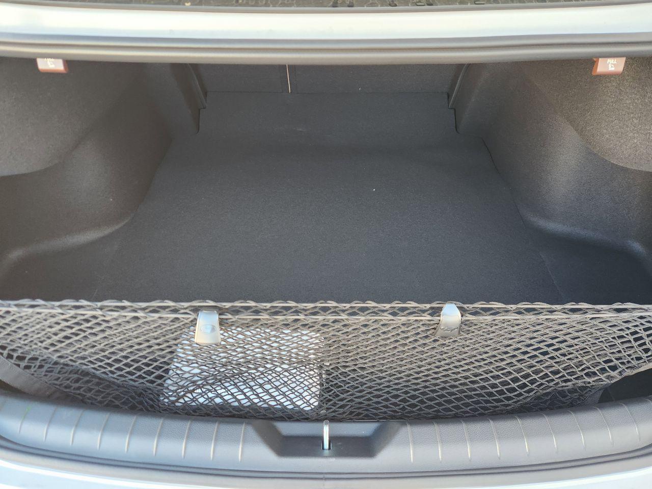 New 2026 W6H White Hyundai Limited image 32