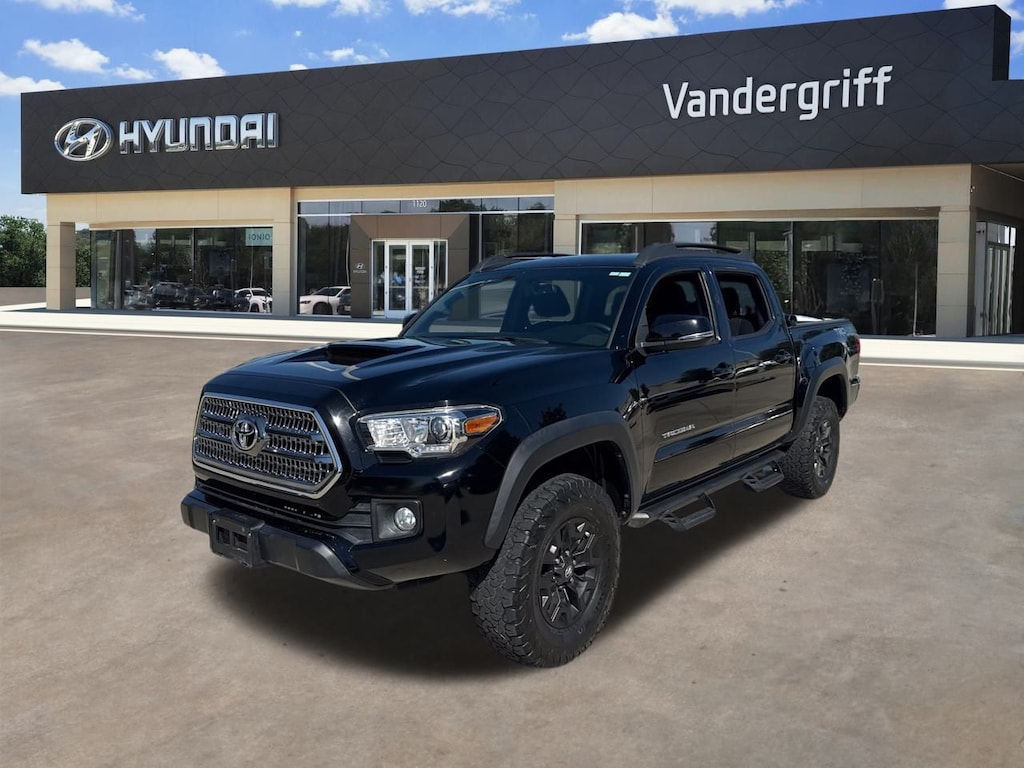 Used 2017 Toyota Tacoma TRD Off-Road V6 Truck Double Cab