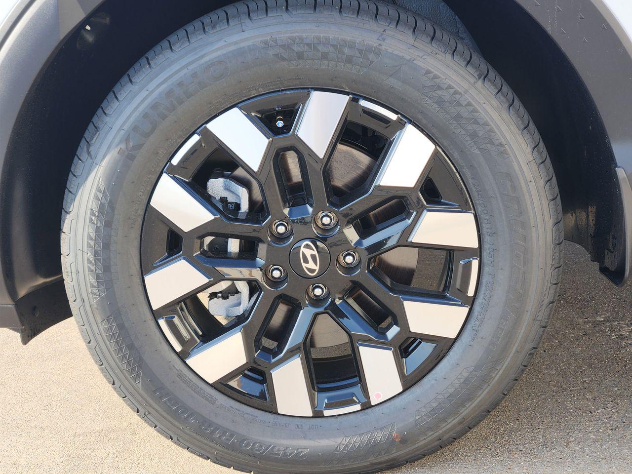 New 2026 Atlas White Hyundai SEL FWD image 7