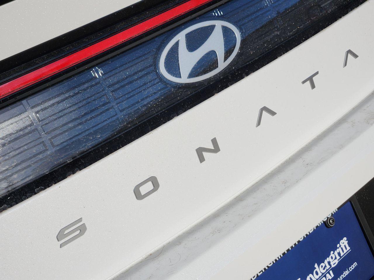 New 2026 W6H White Hyundai SEL Sport image 8