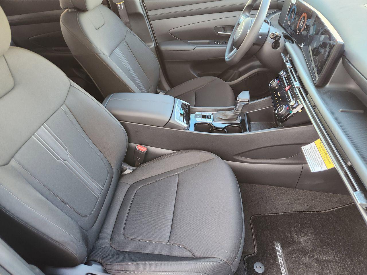 New 2026 R2T Silver Hyundai SEL FWD image 10