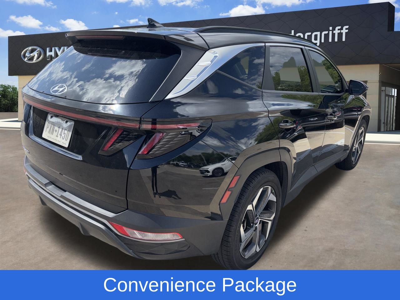 Used 2022 Phantom Black Hyundai SEL image 3