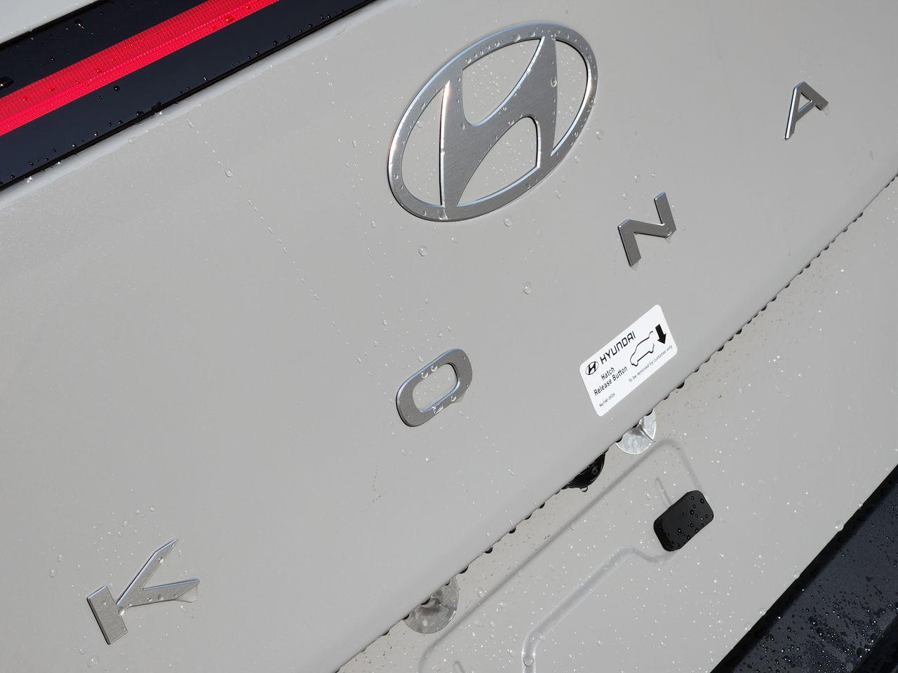 New 2026 C5G Gray Hyundai SEL Sport FWD image 8