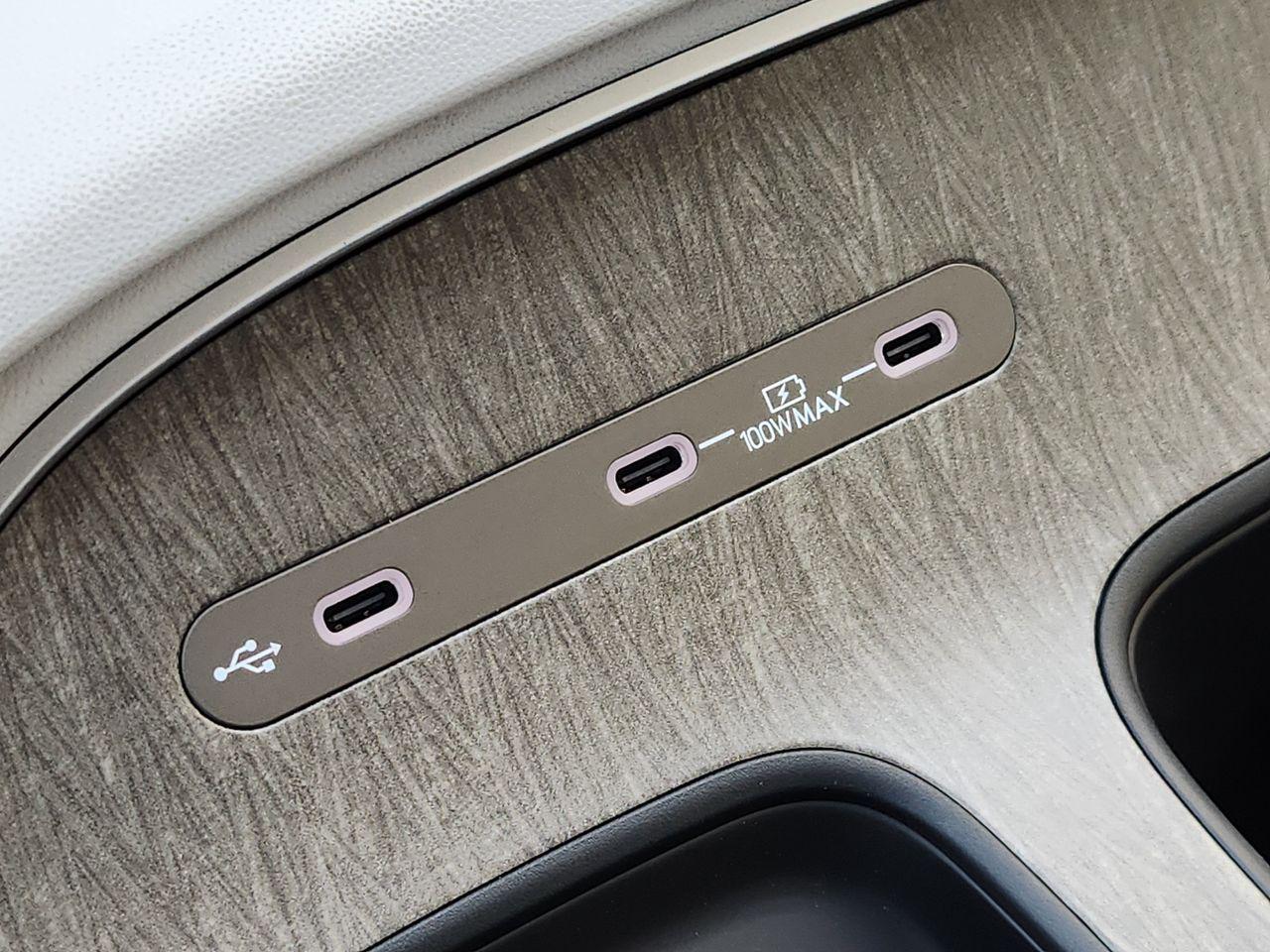 New 2026 Creamy White Pearl Hyundai SEL FWD image 19