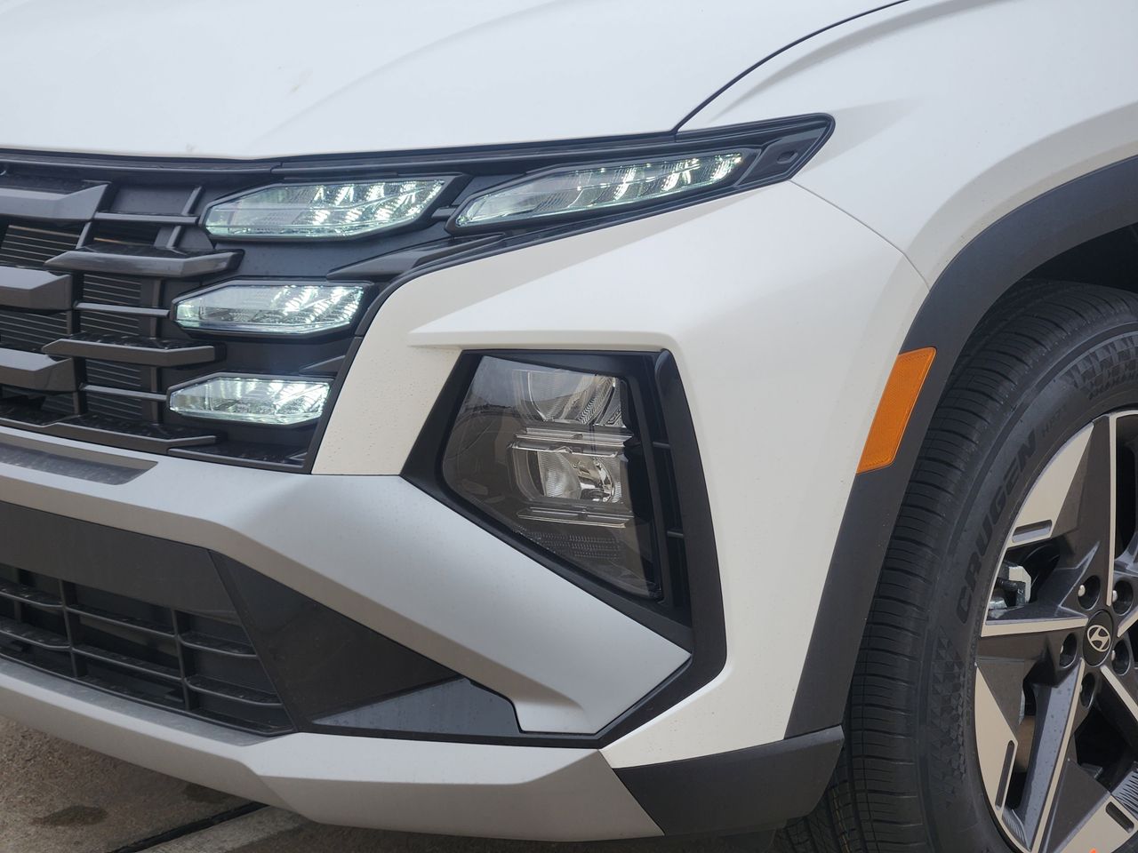 New 2026 W6H White Hyundai SEL FWD image 6