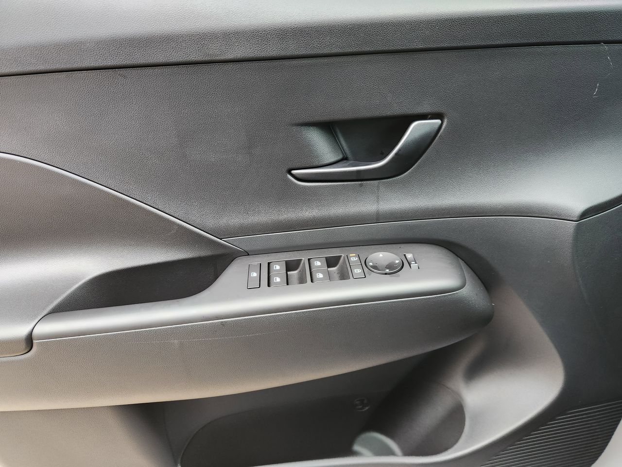 New 2026 C5G Gray Hyundai SEL Sport FWD image 21