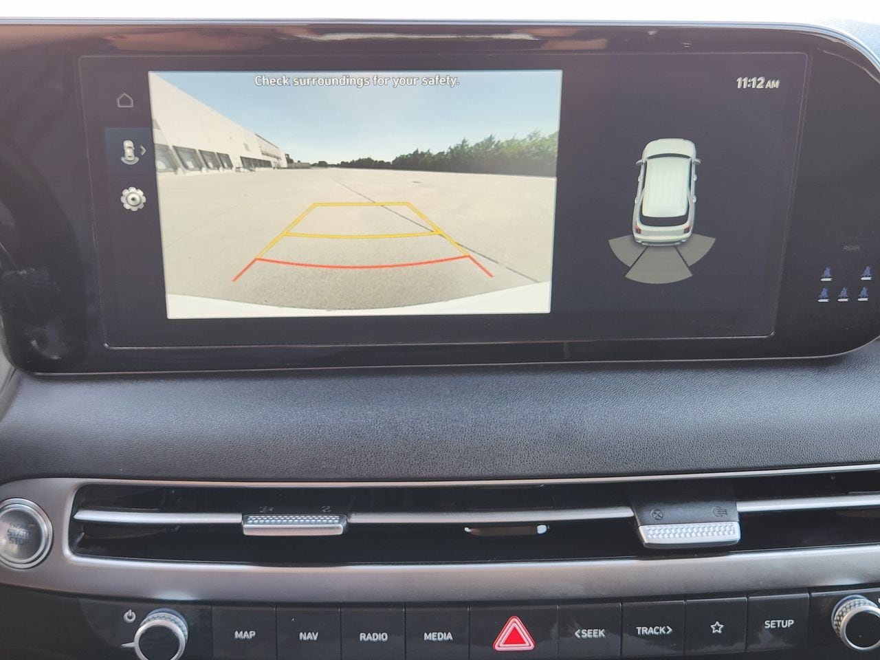 Used 2025 Hyper White Hyundai SEL image 15