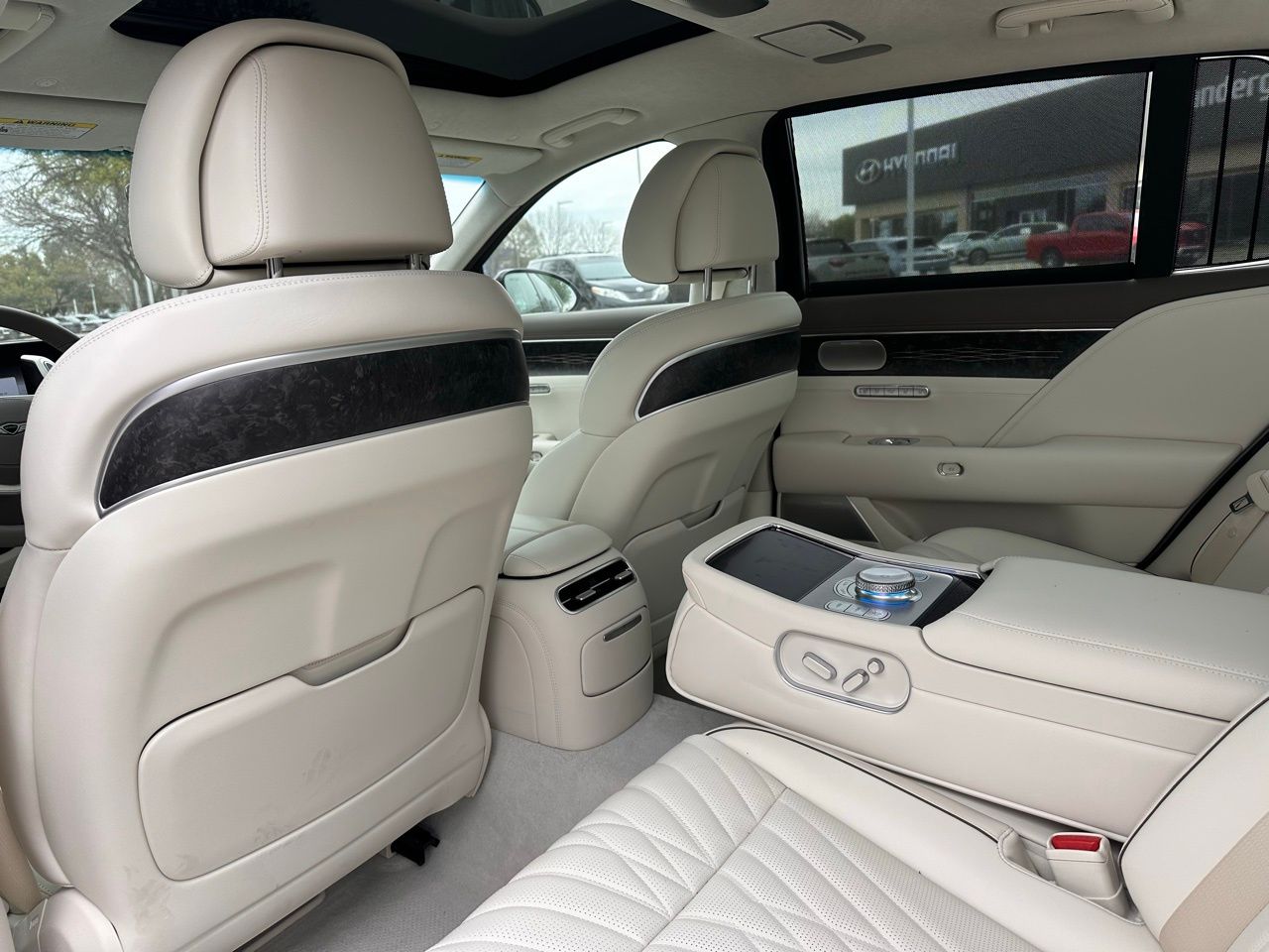 Used 2025 Vik Black Genesis 3.5T e-SC image 18