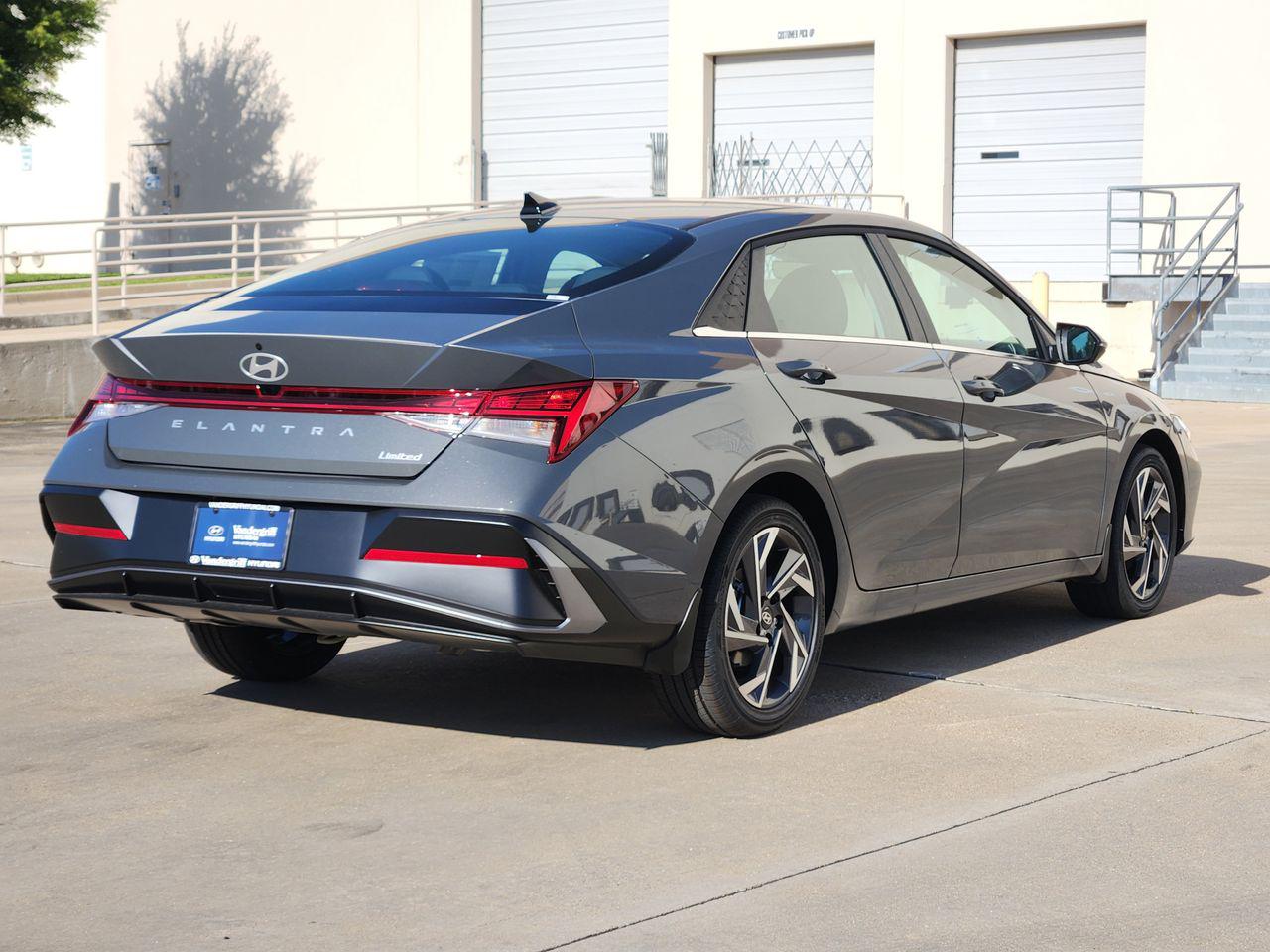 New 2026 Ecotronic Gray Hyundai Limited image 4