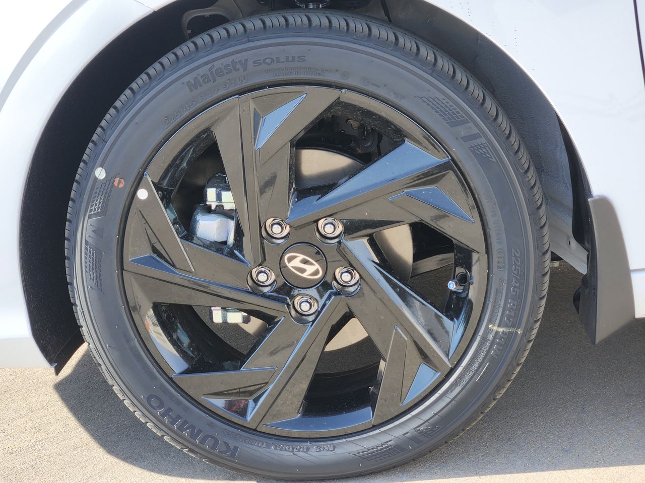 New 2026 W6H White Hyundai SEL Sport image 7