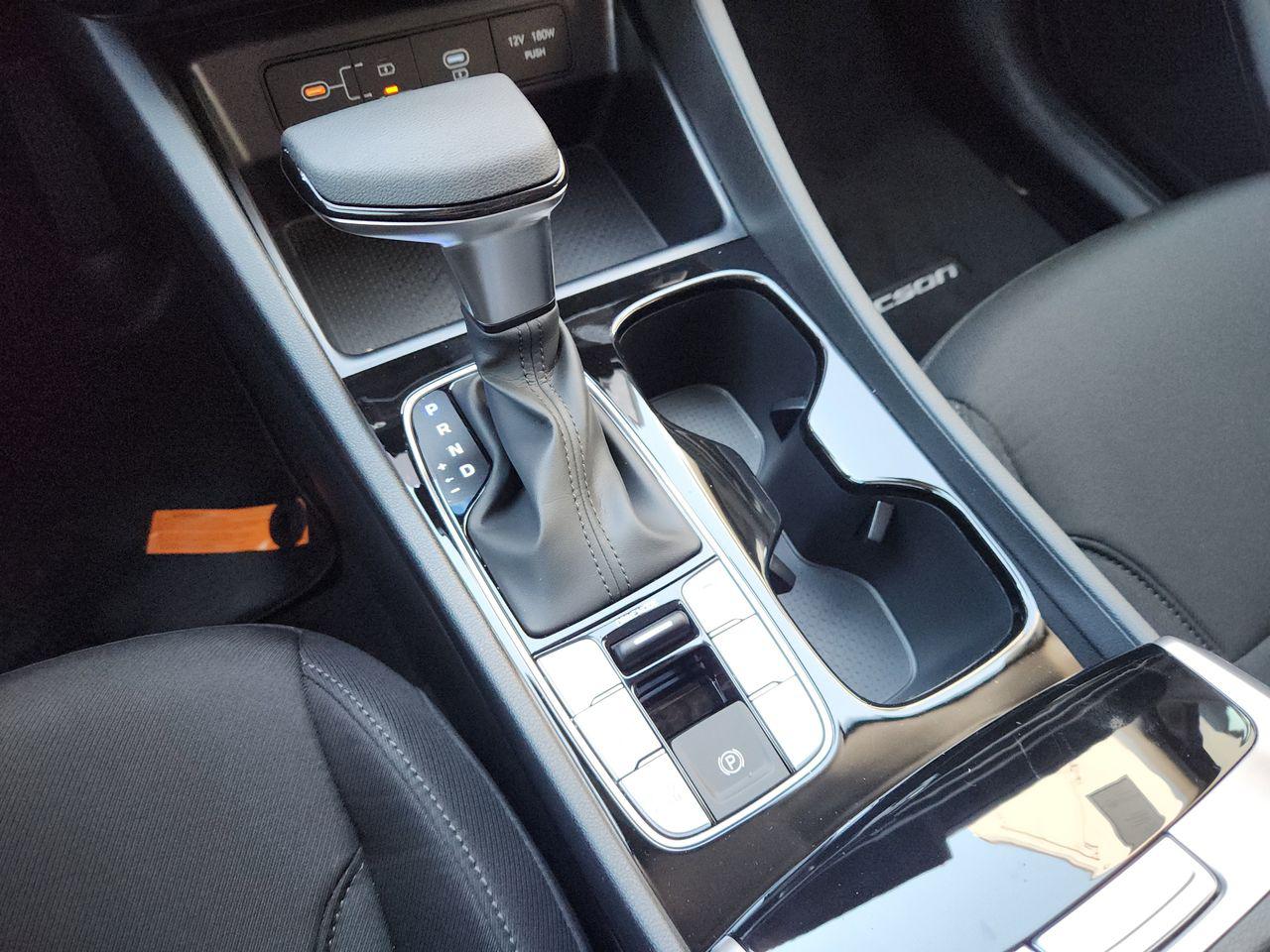 New 2026 R2T Silver Hyundai SEL FWD image 18