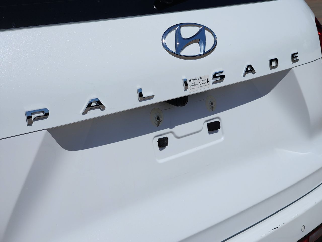 Used 2025 Hyper White Hyundai SEL image 8