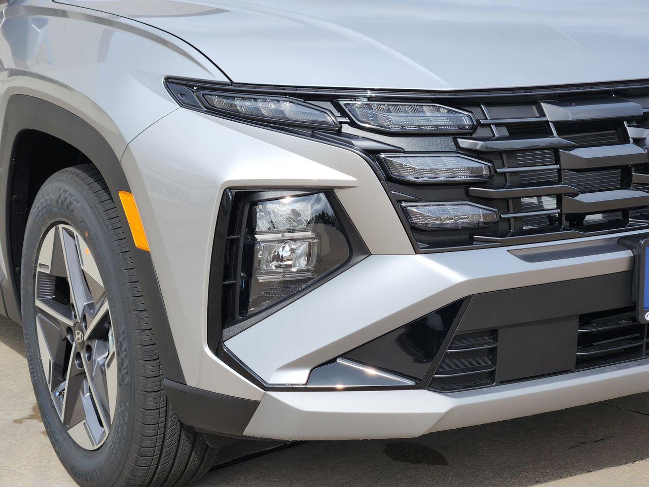 New 2026 R2T Silver Hyundai SEL FWD image 6