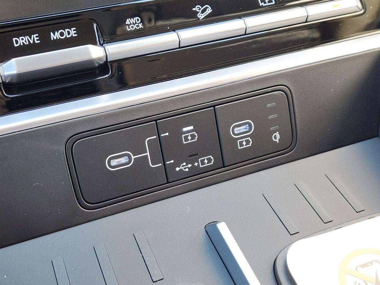 New 2026 W6H White Hyundai SEL image 17