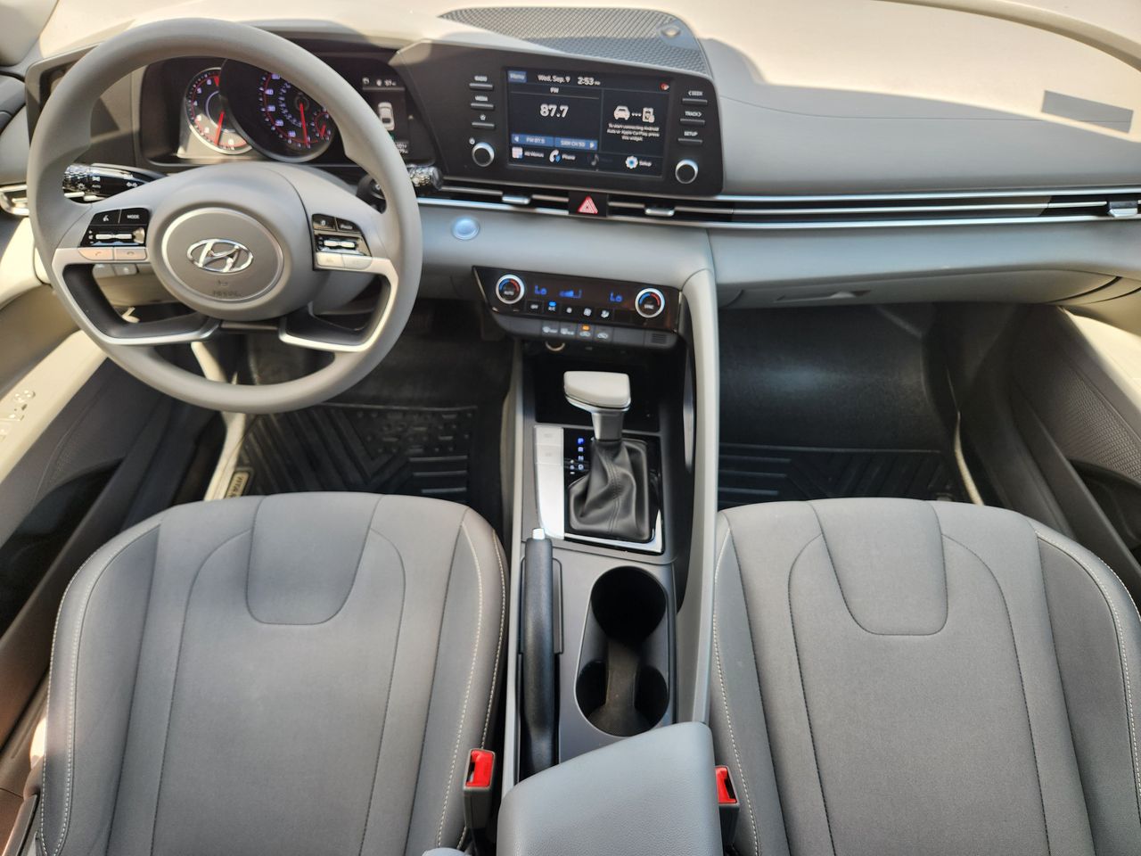 Used 2023 Portofino Gray Hyundai SEL image 24