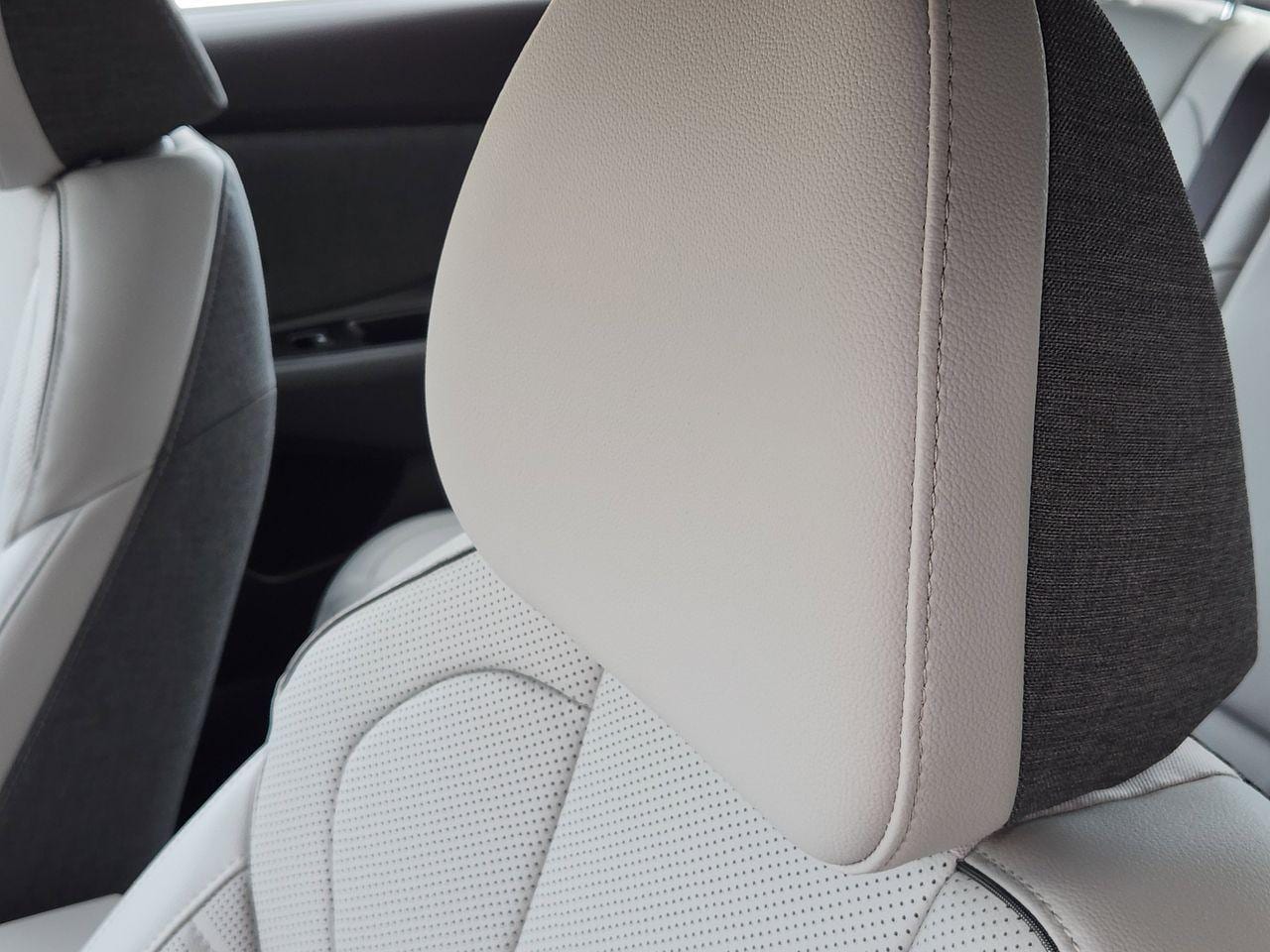 New 2026 W6H White Hyundai Limited image 12