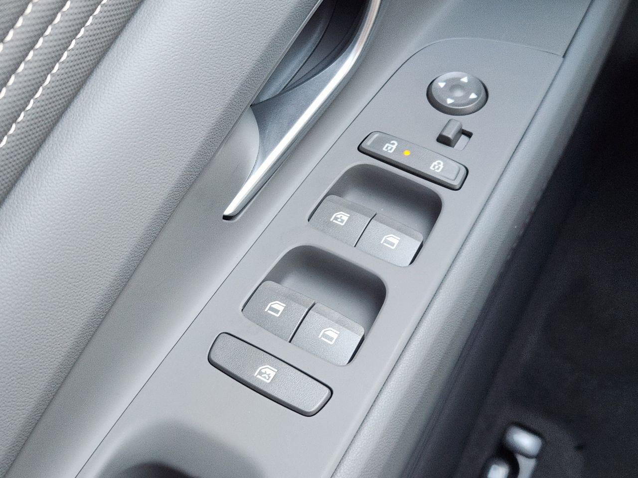 New 2026 W6H White Hyundai SEL Sport image 20