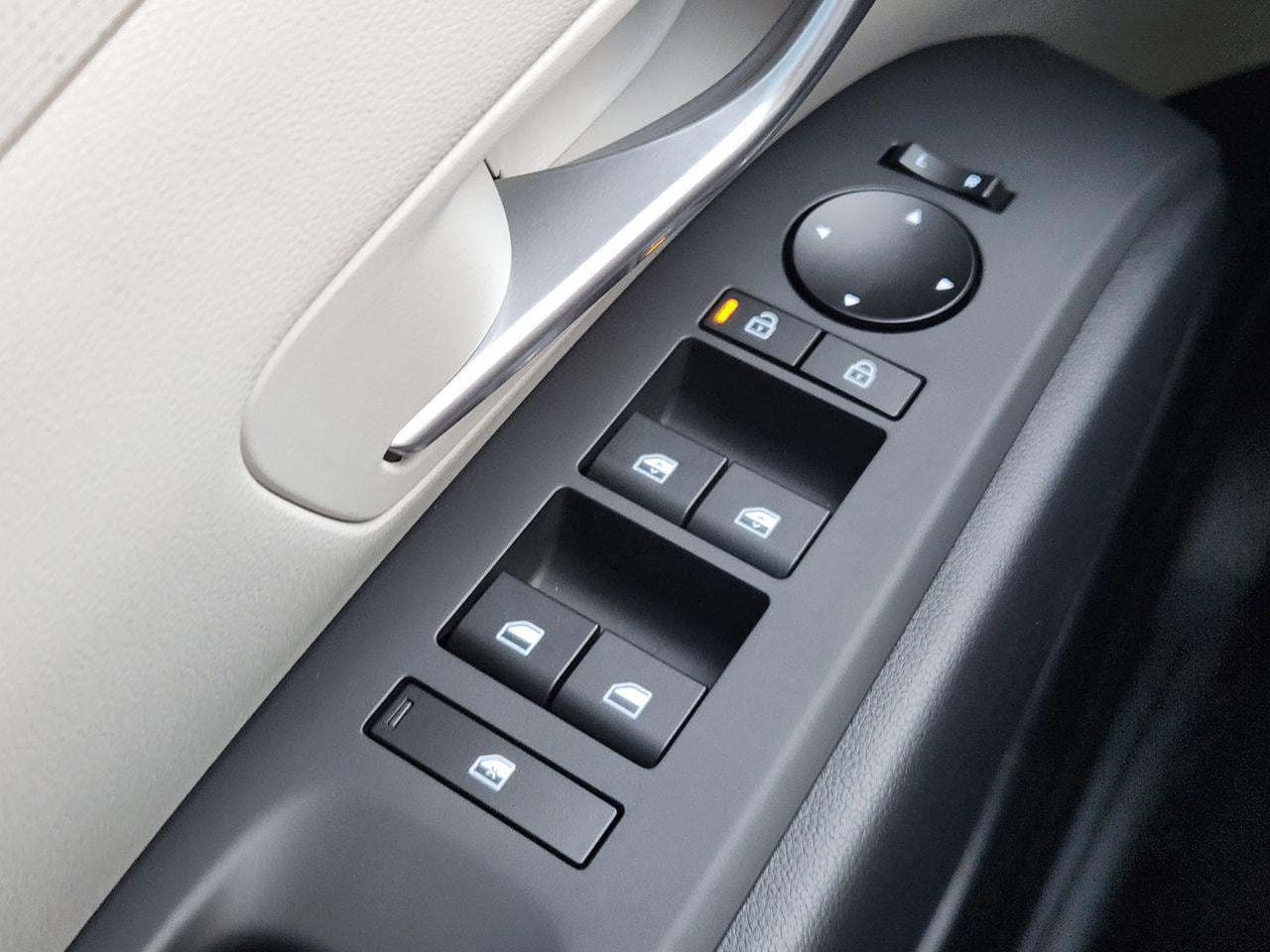 New 2026 S3B Black Hyundai SEL Premium FWD image 21