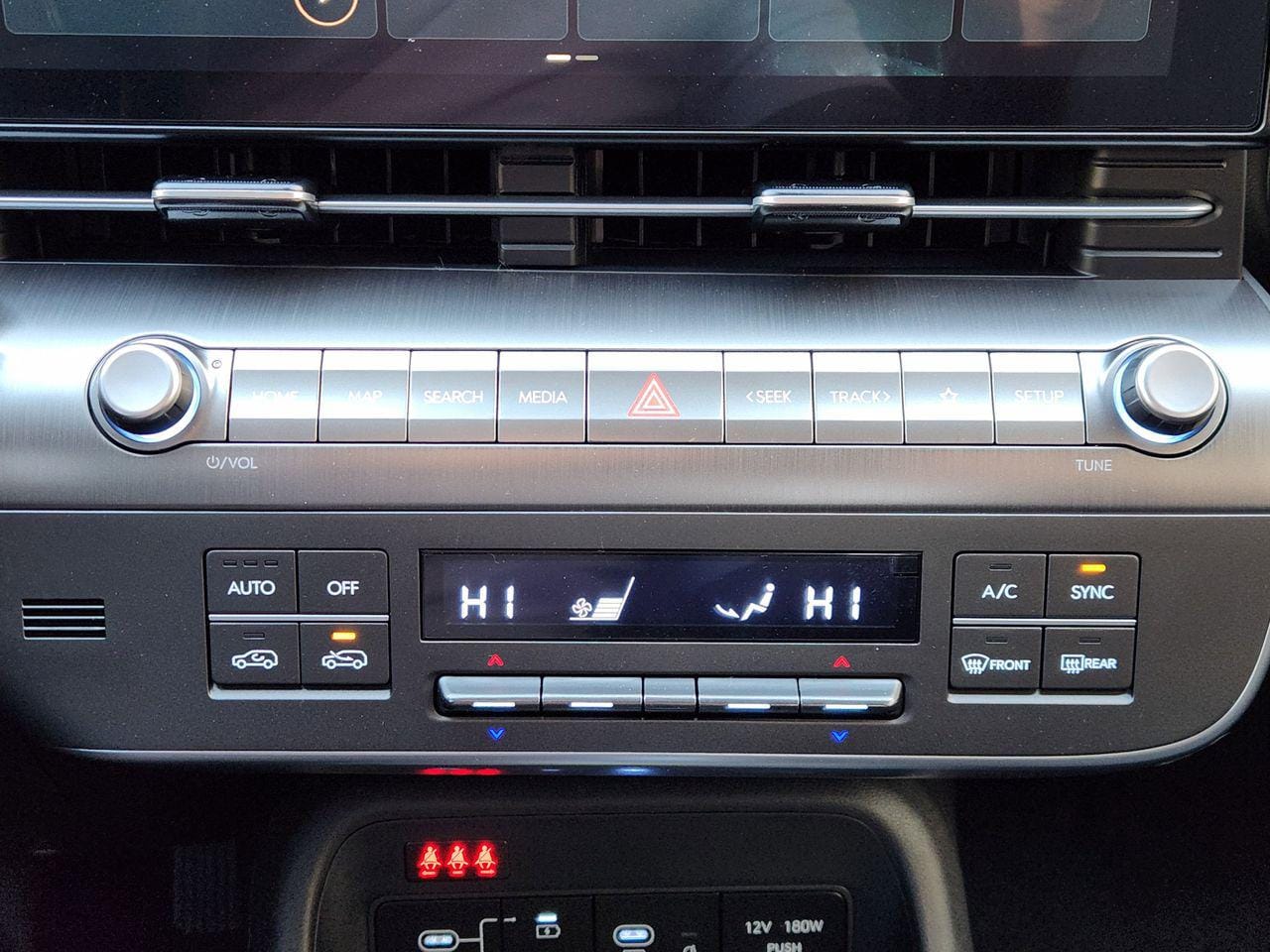 New 2026 SAW White Hyundai SEL Sport FWD image 15