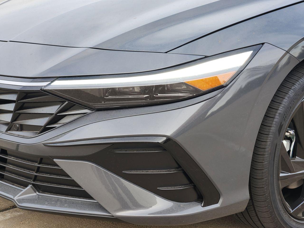 New 2026 PE2 Gray Hyundai SEL Sport Premium image 6