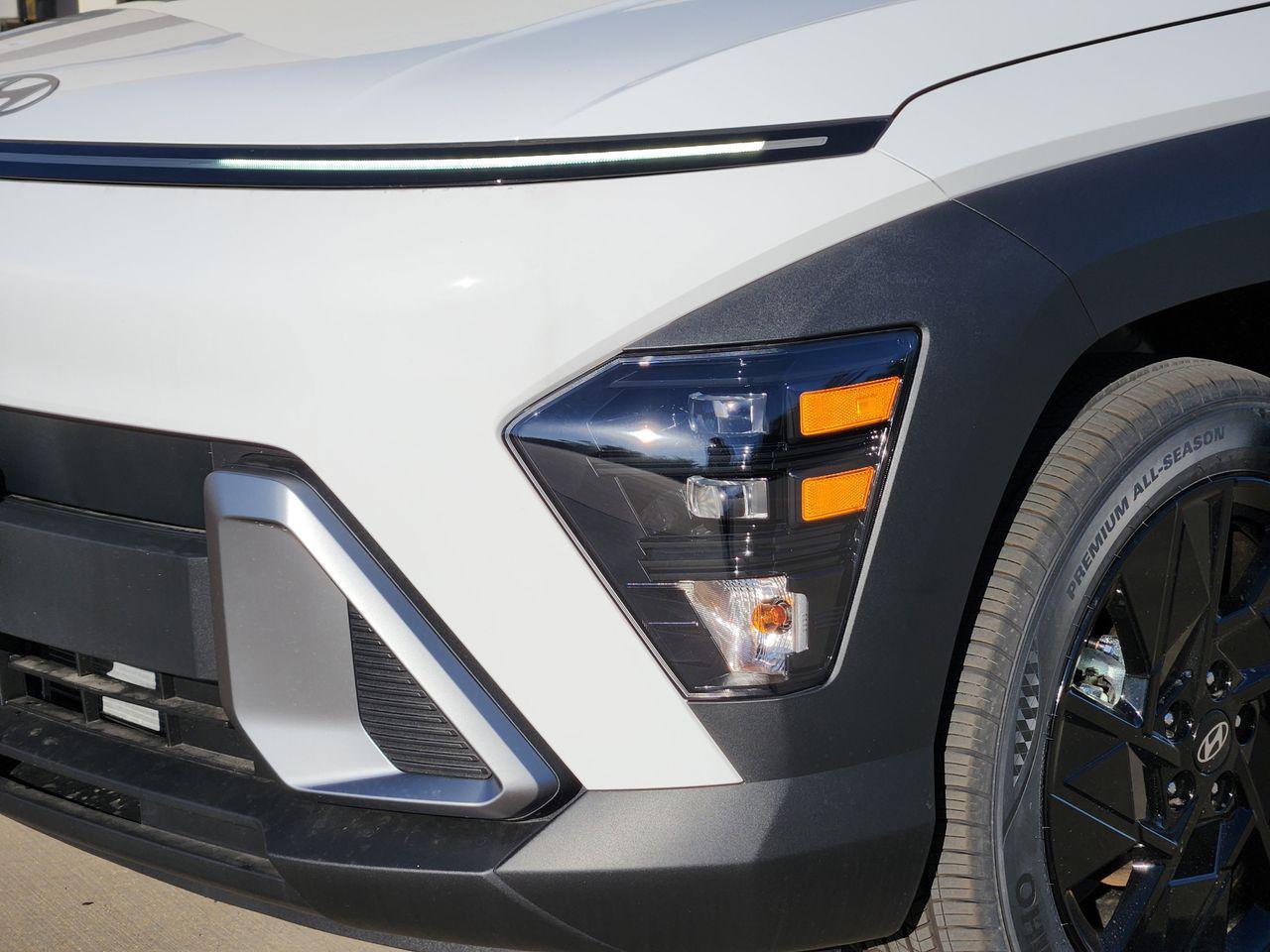 New 2026 SAW White Hyundai SEL Sport FWD image 6