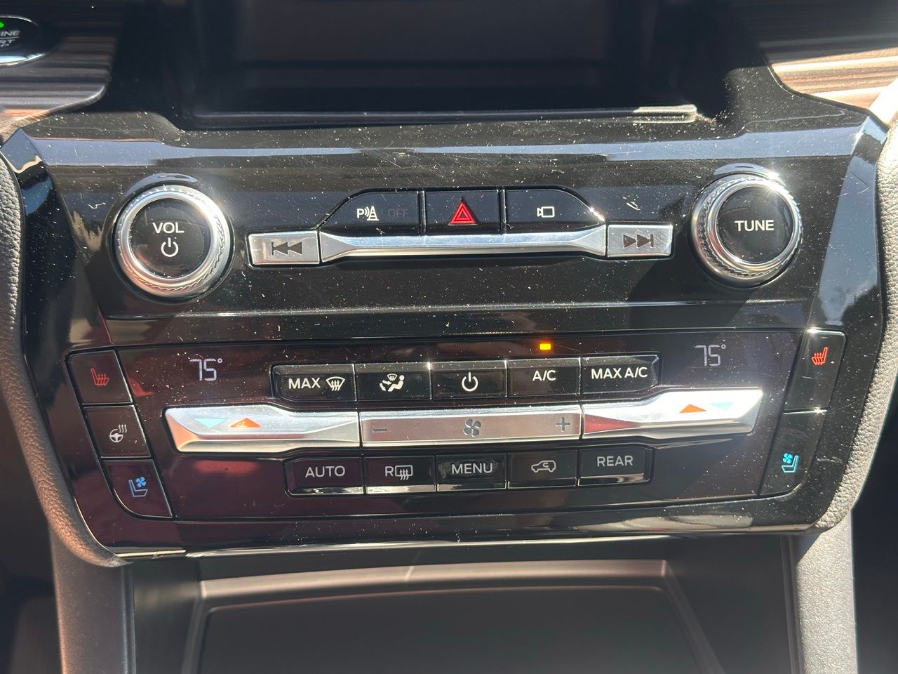 Used 2021 Oxford White Ford Limited image 35