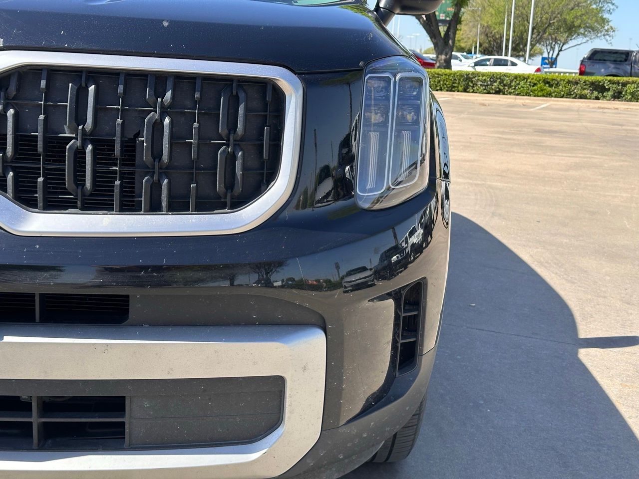 Used 2024 Ebony Black Kia EX image 4