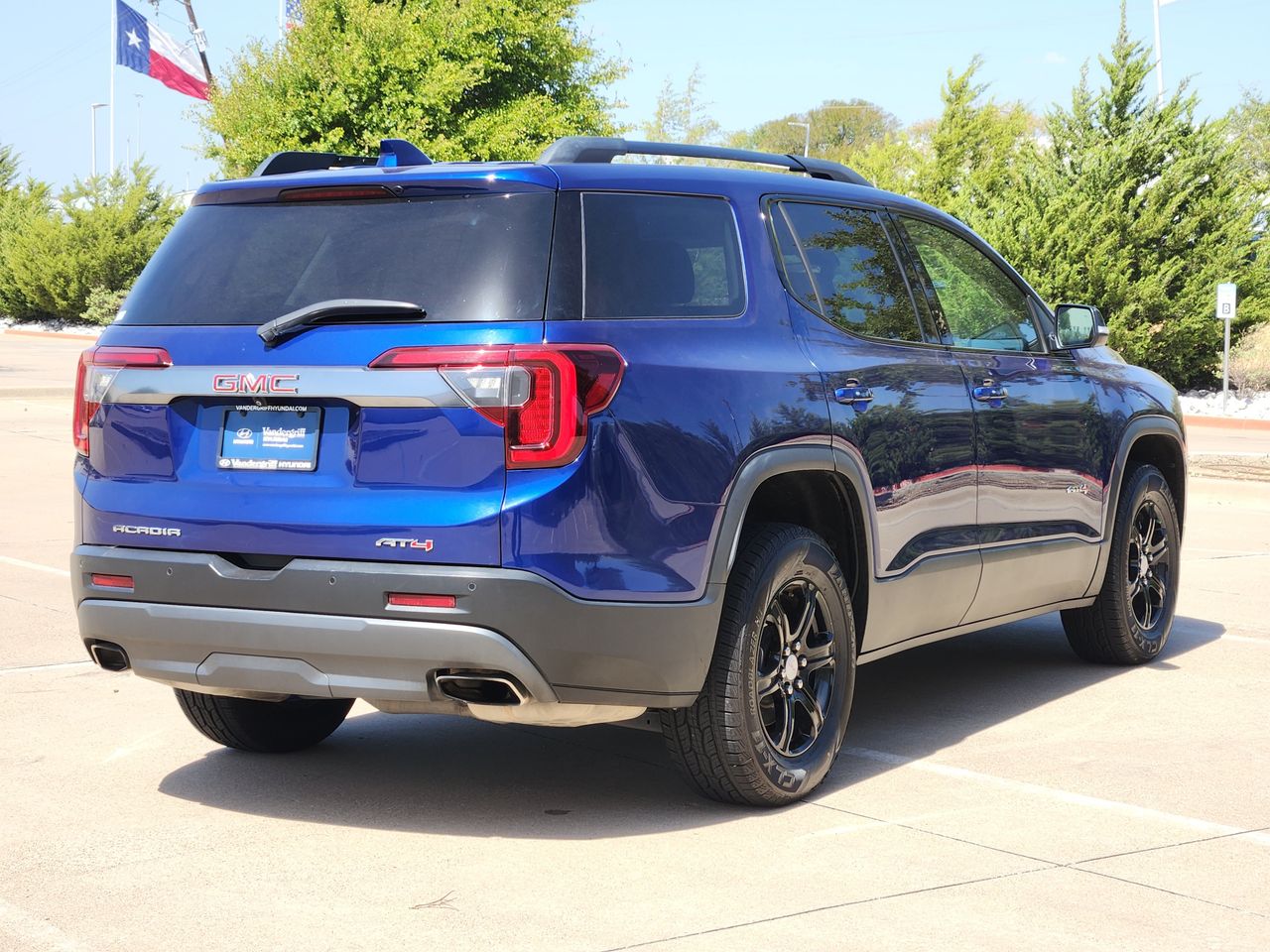 Used 2023 Ultra Blue GMC AT4 image 4