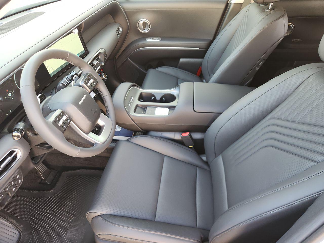 New 2027 Creamy White Pearl Hyundai SEL FWD image 9