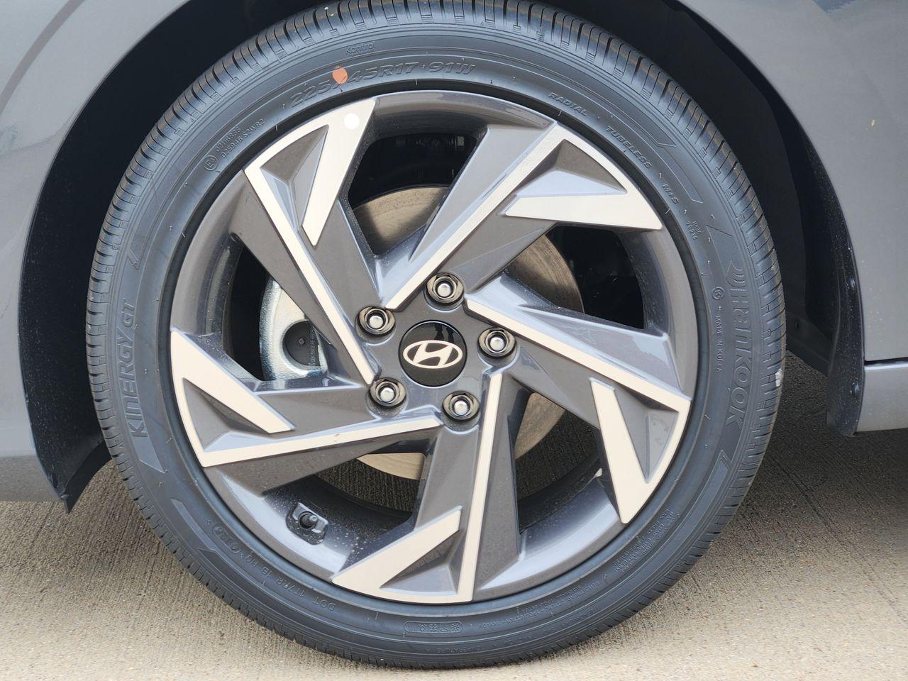 New 2026 Ecotronic Gray Hyundai Limited image 7